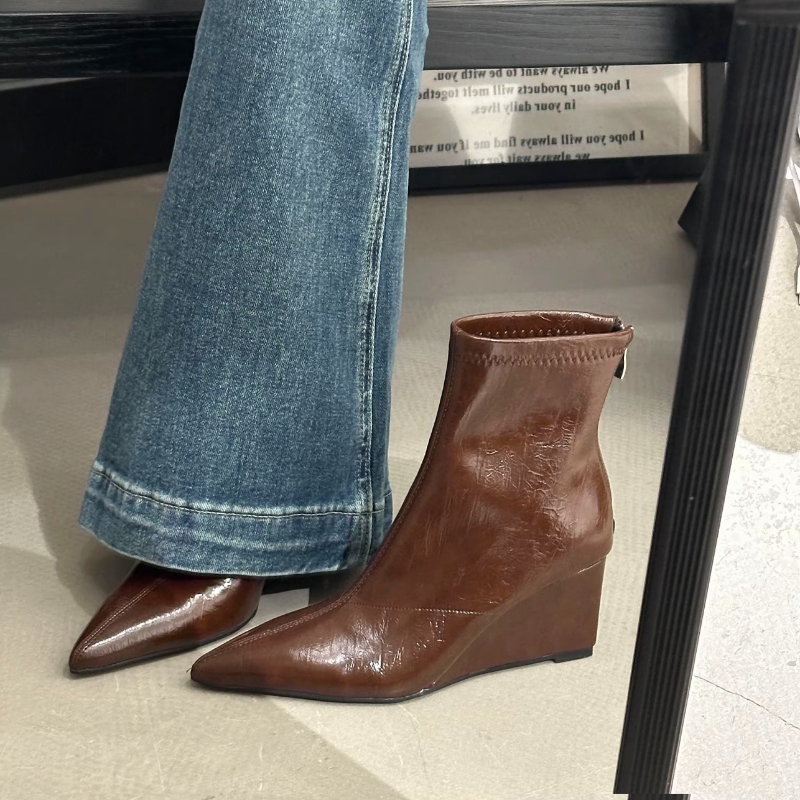 Vintage Style Women Fashion - Autumn Winter Vintage Weges Heel Women