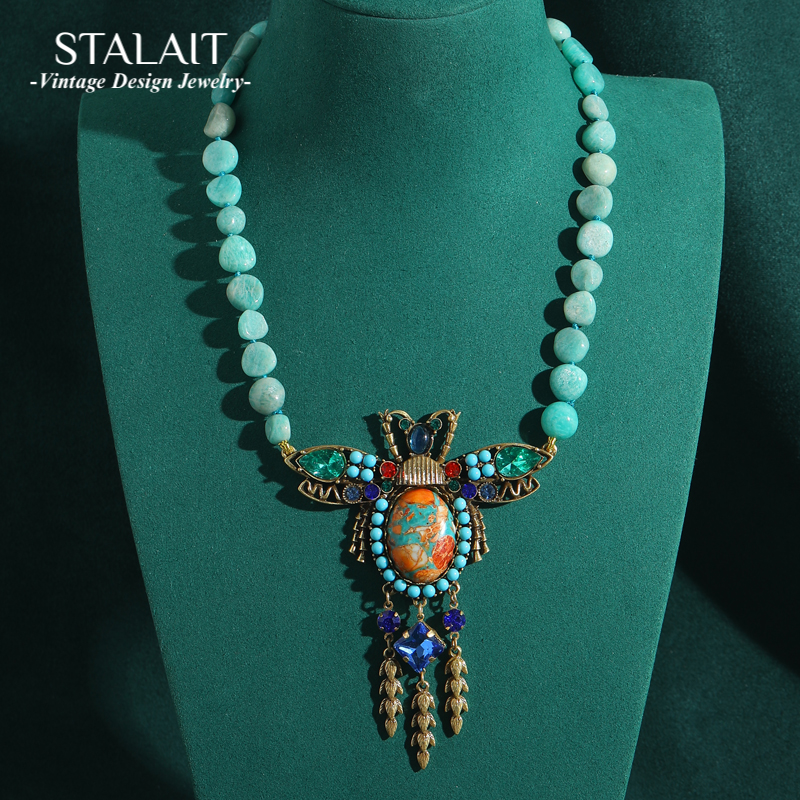 Vintage Fashion Trends 2025 - Natural Stone Chain Pendants And Charms