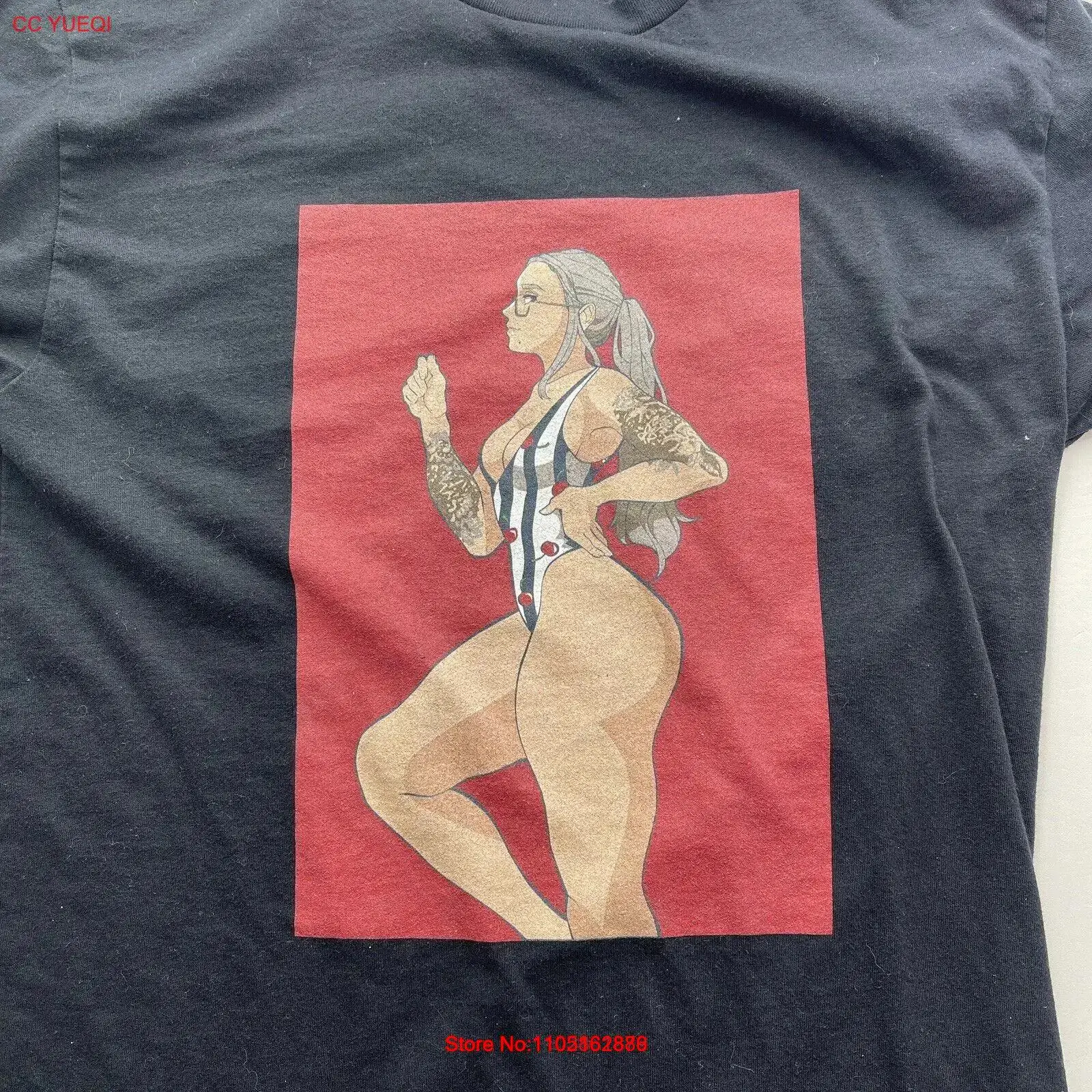 Vintage Fashion Influencers - Instagram IG Influencer In Shape Tatted
