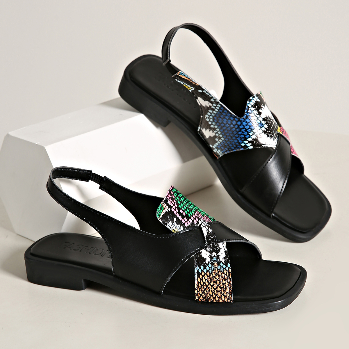 2026 New Women Sandals Summer  - Vintage Fashion Design recension och pris