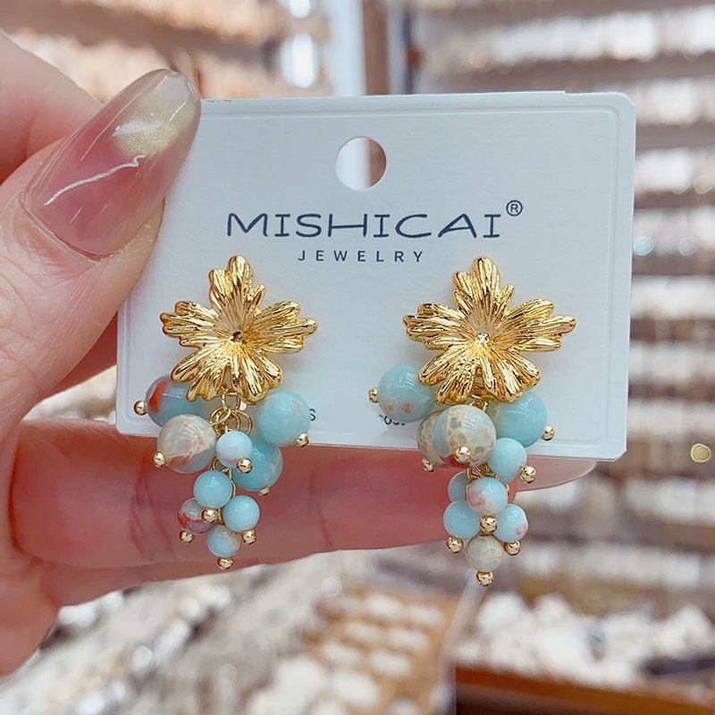 Turquoise Grape Cluster Stud E - Vintage Fashion Influencers recension och pris