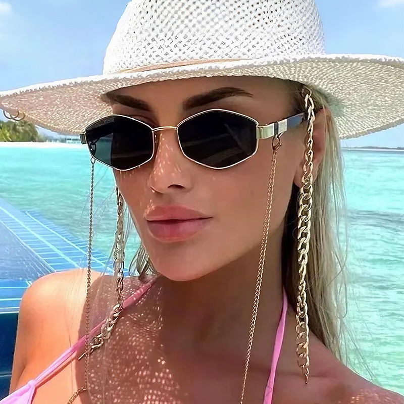 New Vintage Rhombus Sunglasses - Vintage Fashion Influencers recension och pris
