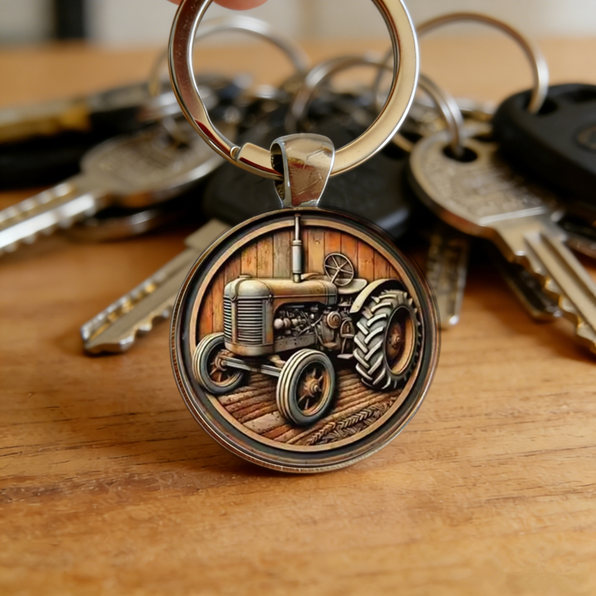 1pc Retro Tractor Keychain Vin - Vintage Fashion Enthusiasts recension och pris