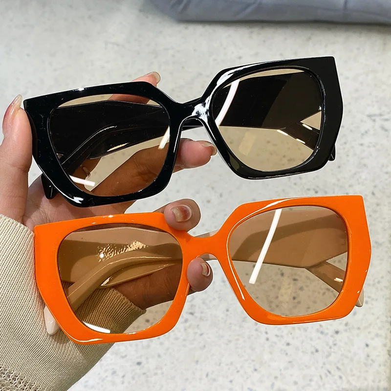Vintage Brand Designer Polygon - Vintage Fashion Luxury recension och pris